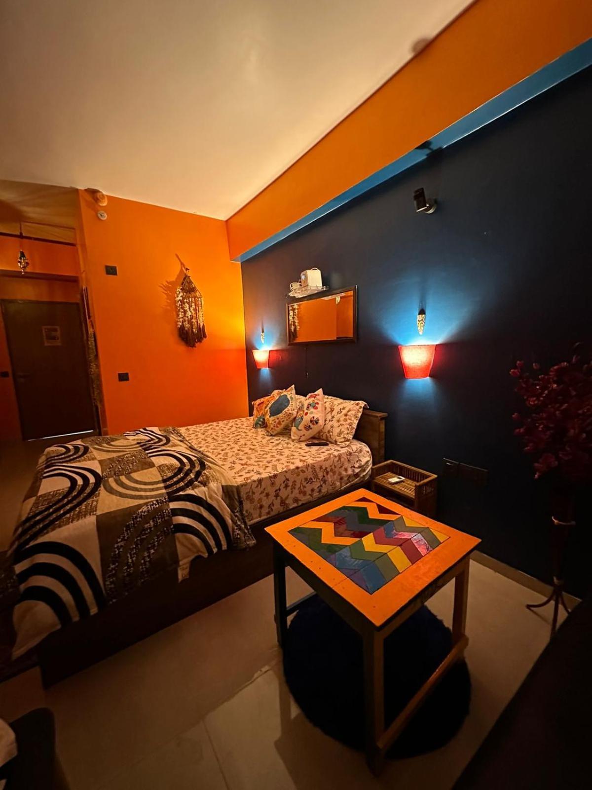 Minxnest With Projector Apartment Lucknow